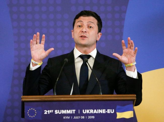 Zelenskyj: Vojenská prehliadka pri príležitosti Dňa nezávislosti nebude