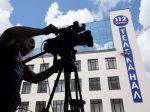 Na sídlo televízie 112 Ukrajina v Kyjeve strieľali z granátometu