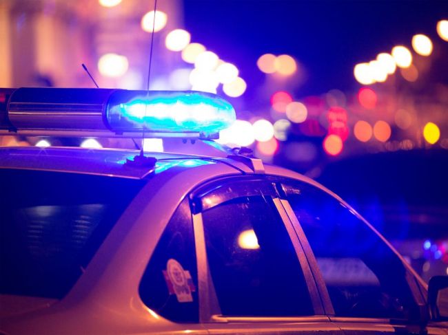Chorého muža, ktorý zranil policajta mačetou, zastrelili