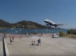 Video: Turisti si chceli natočiť lietadlo, takýto extrém však nečakali 