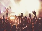 10.000 účastníkov festivalu museli evakuovať