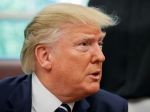 Trump aj Bolton trvajú na tom, že USA zostrelili iránsky dron