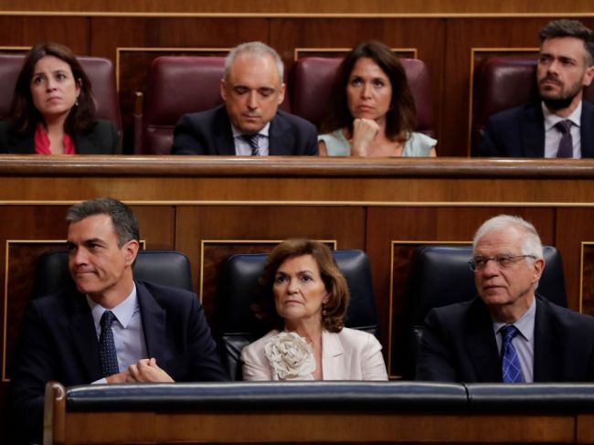 Španielsky parlament nevyslovil dôveru premiérovi Pedrovi Sánchezovi