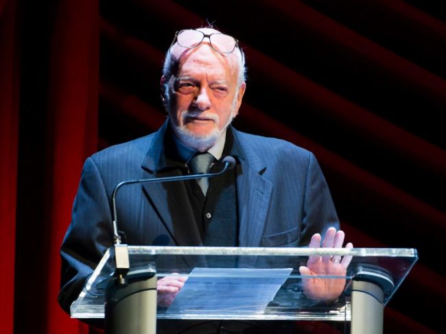 Zomrel americký divadelný režisér a producent Harold Prince