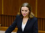 Šebová odporúča reformu nemocníc stiahnuť, Krajčí hovorí o mačke vo vreci