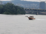 Polícia pátra po osobe, ktorá mala skočiť do Dunaja