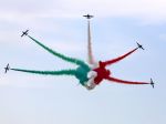 V prvý deň SIAF prišlo zhruba 62.000 ľudí, ťahákom bola aj Frecce Tricolori