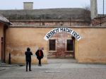 Holandské železnice majú zaplatiť milióny eur za odvoz ľudí do koncentrákov