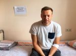 Navaľného spojenca uväznili na desať dní