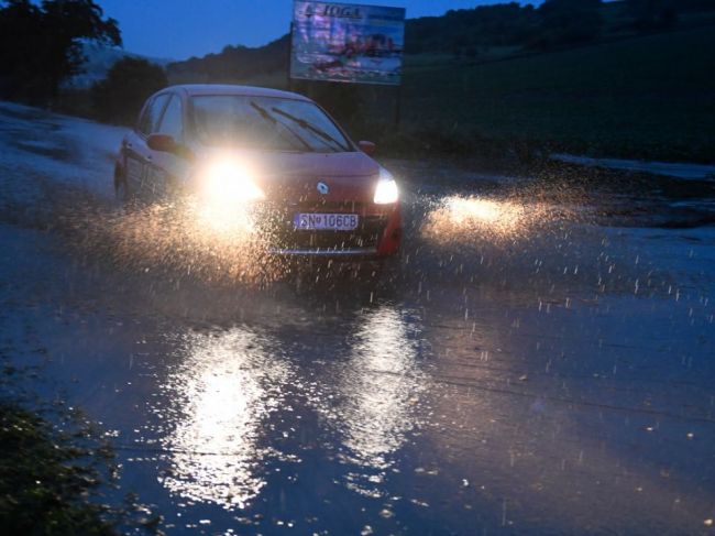 SHMÚ vydáva výstrahu pred povodňami pre tento okres