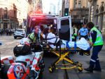 Muž útočil v centre Sydney nožom s pokrikom "Alláhu akbar"