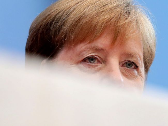 Merkelová: Irán nesmie nadobudnúť jadrovú zbraň, a preto s ním musíme rokovať