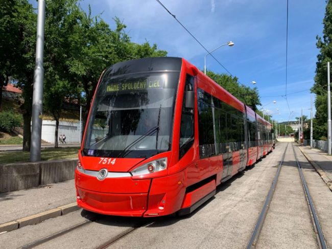 Štrajk vodičov MHD dopadol podľa DPB fiaskom, odborári si to nemyslia