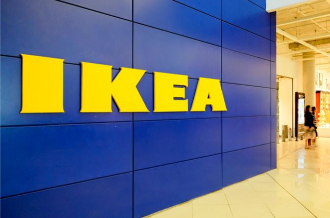 Polícia zasahovala v predajni Ikea, ľudia tam rozpútali masovú hru