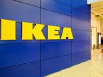 Polícia zasahovala v predajni Ikea, ľudia tam rozpútali masovú hru