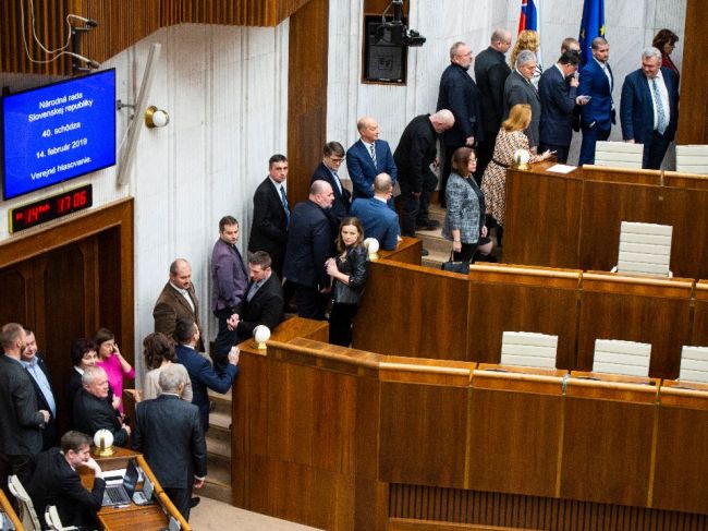 Bugár trvá na verejnej voľbe kandidátov na ústavných sudcov