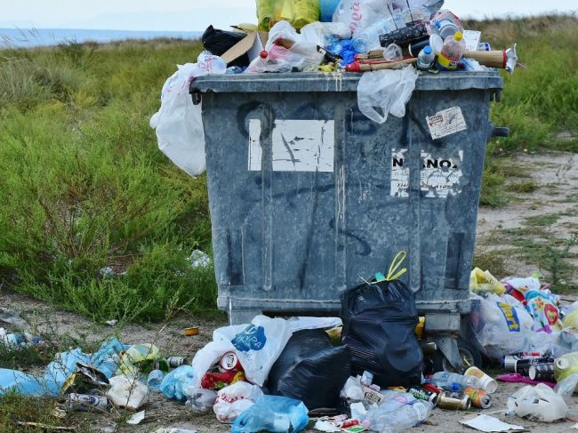 Priemerný Slovák v roku 2018 vyprodukoval 427 kg odpadu ročne