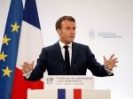SNS sa nepáčia slová francúzskeho prezidenta Macrona o migrácii