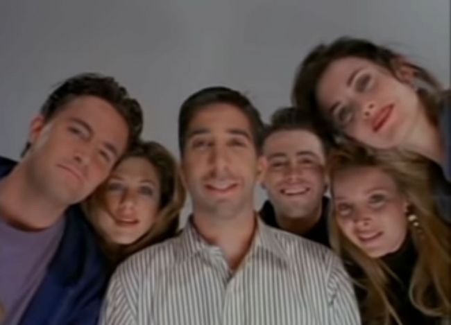 Pred 25 rokmi mala premiéru prvá epizóda amerického sitkomu Priatelia