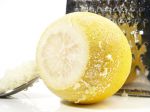 Prečo by ste si aj vy mali odkladať citróny do mrazničky