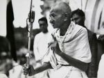 Otec indickej nezávislosti Mahátma Gándhí sa narodil pred 150 rokmi