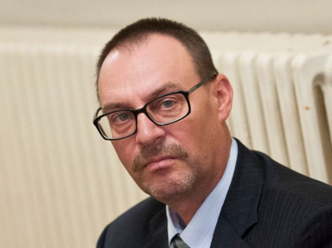 Nadácia Zastavme korupciu vyzýva Dobroslava Trnku, aby sa vzdal funkcie