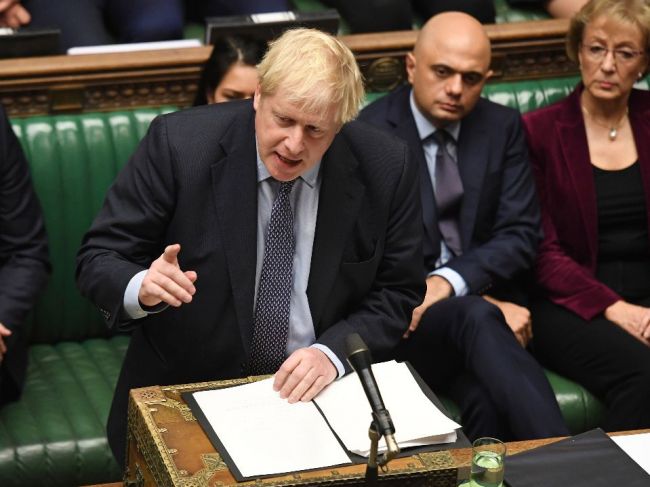 Johnson: Ďalší odklad brexitu je nezmyselný, drahý a škodlivý