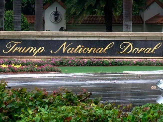 Trump upustil od plánov hostiť samit G7 vo svojom golfovom klube na Floride