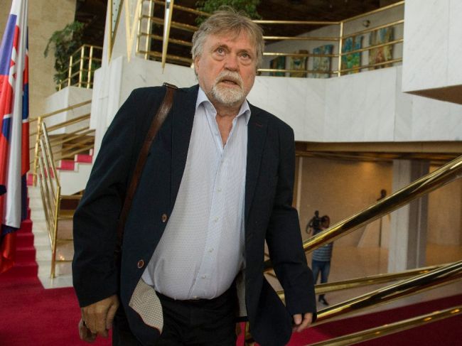 Politici majú opäť právo na odpoveď, účinnosť nadobudla novela tlačového zákona