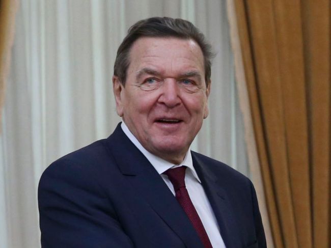 Schröder ocenil rolu Čechov pred pádom Berlínskeho múru