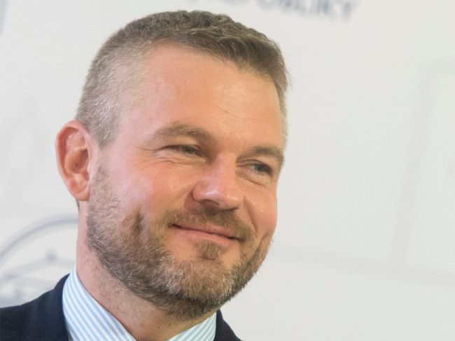 Premiér: Pád Berlínskeho múru bol asi najviditeľnejším dôkazom meniaceho sa sveta