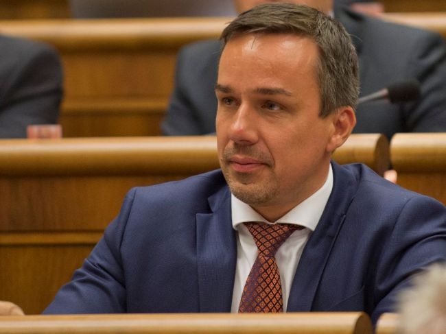 Tomáš: Nebudeme sa hádzať o zem, ak veto pri moratóriu neprelomíme