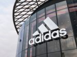 Adidas plánuje zatvoriť high-tech „robotické“ továrne v Nemecku a USA