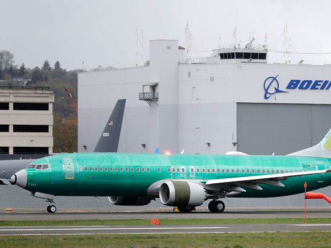 Boeing očakáva, že obnoví dodávky lietadiel 737 MAX v decembri