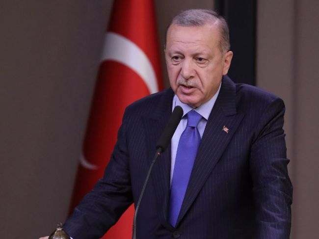 Erdogan po sankciách za aktivity pri Cypre znova pohrozil islamistami