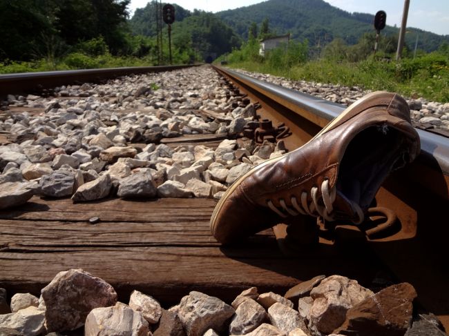 Vlak zrazil 30-ročného muža, polícia prípad vyšetruje