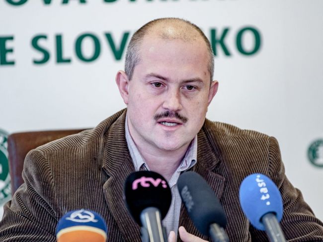 ĽSNS podpísalo memorandum o spolupráci so 4 mimoparlamentnými stranami