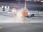  Video: Lietadlo s cestujúcimi po pristátí skončilo v plameňoch