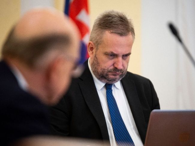 Ústavnoprávny výbor neodsúhlasil predĺženie moratória na prieskumy