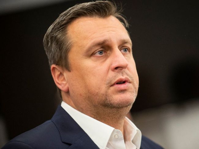 SNS povedie do volieb Danko, na kandidátke majú nasledovať poslanci