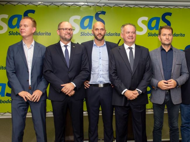 Za ľudí chce vytvoriť koalíciu s PS-Spolu, SaS, KDH a OĽaNO
