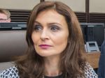 Ministerka Kalavská odovzdala desiatim lekárom a desiatim sestrám ocenenia AOPP