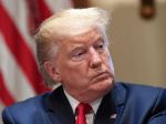 Trump odmietol, aby vojak, ktorý pózoval s mŕtvym džihádistom, prišiel o hodnosť