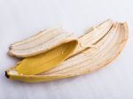 5 skvelých dôvodov, prečo by ste mali začať jesť banánové šupky