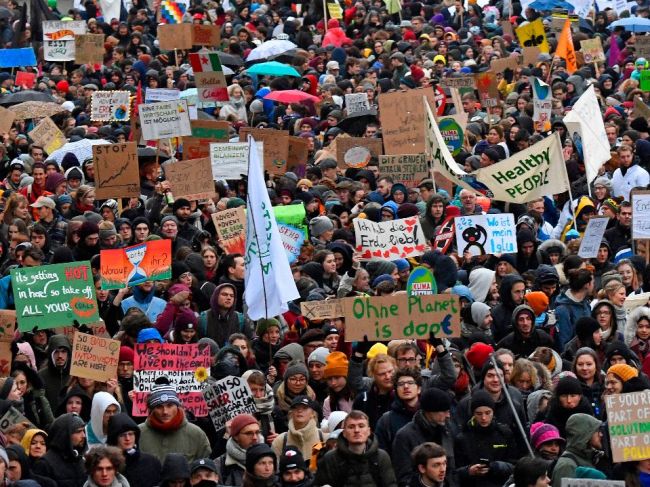 Do piatkových klimatických protestov sa v Nemecku zapojilo 630.000 ľudí