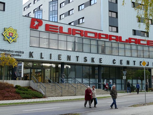 Majiteľ môže požiadať o prihlásenie auta do evidencie aj elektronicky