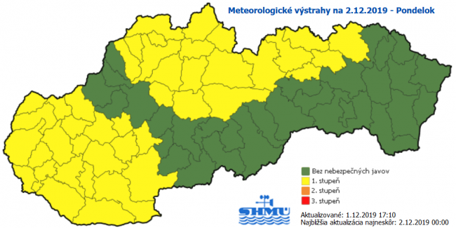 SHMÚ: Na veľkej časti Slovenska zrána nasneží, meteorológovia vydali výstrahy