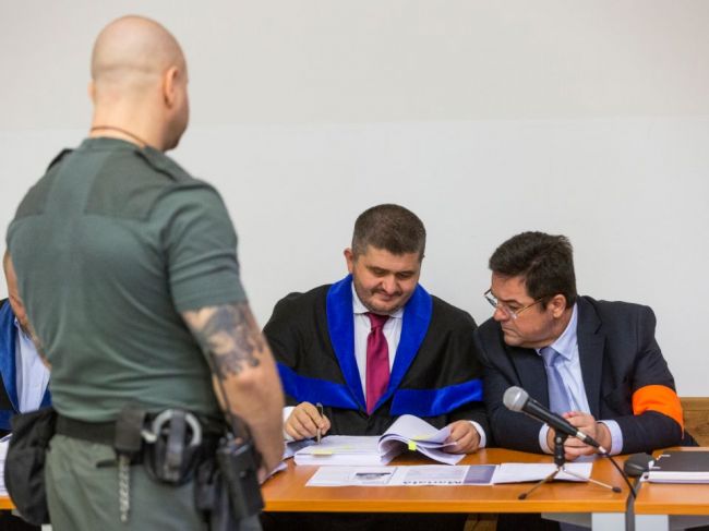 V kauze falšovania zmeniek má vypovedať Ivan B., kedysi súdený za vydieranie