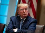 Trump označil návrh obžaloby voči svojej osobe za "smiešny"