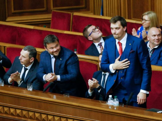 V ukrajinskom parlamente sa strhla bitka